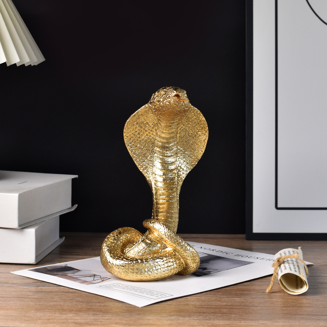 Estatua de animal de rey cobra - Luxury Lifestyle Items reseña y precio