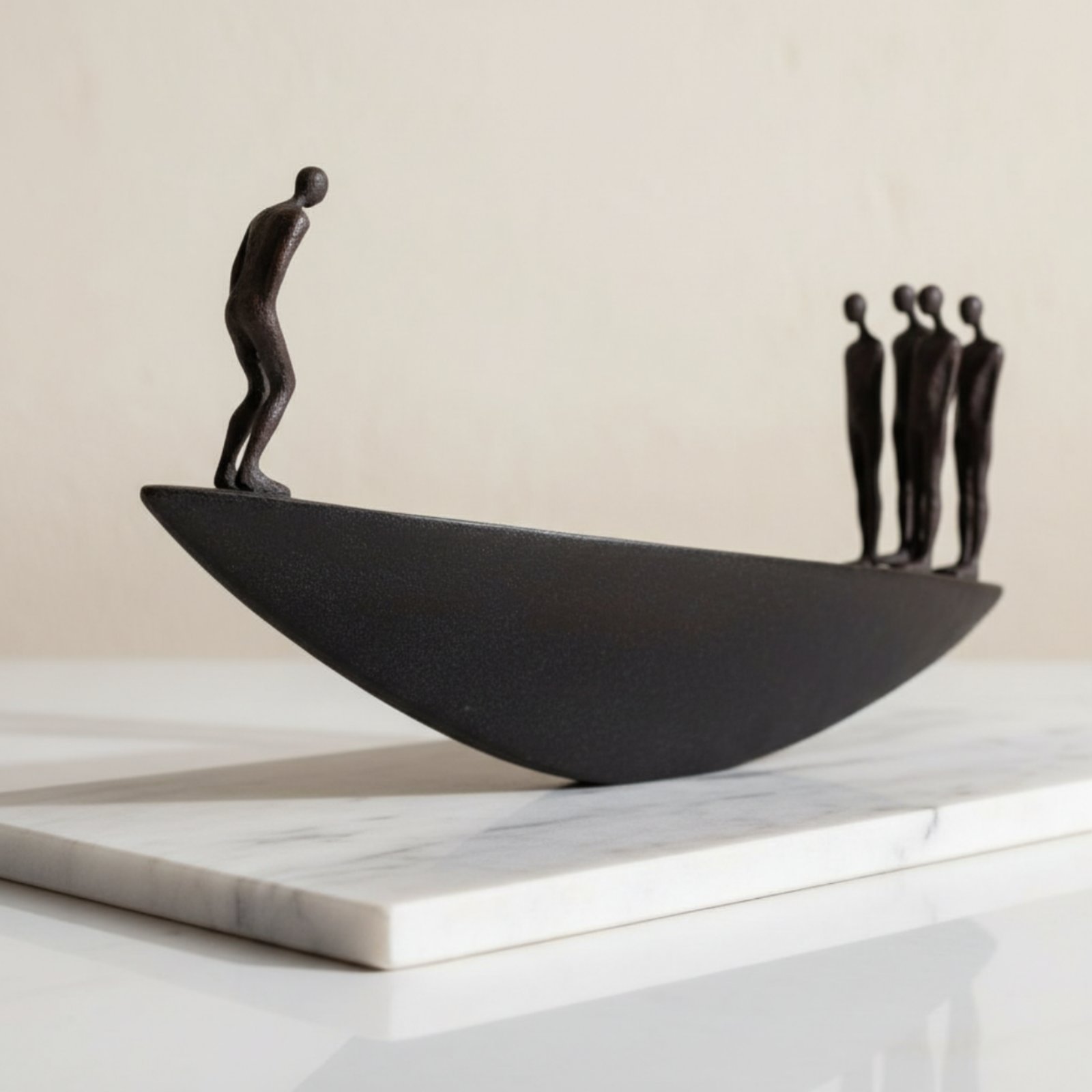 Estatua Moderna de Velero de R - Luxury Lifestyle Items reseña y precio