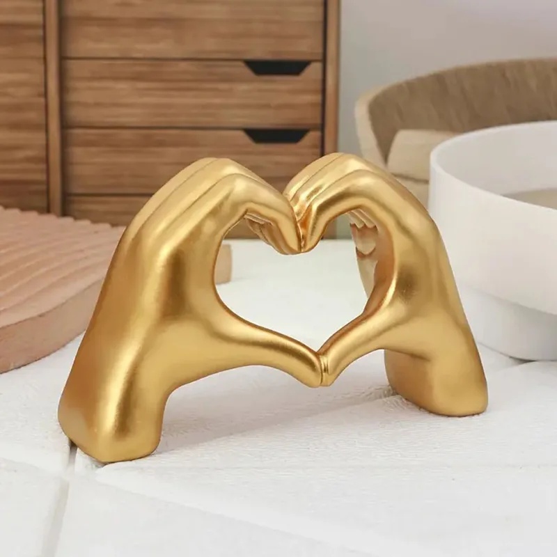 Escultura de Resina con Gesto  - Luxury Lifestyle Items reseña y precio